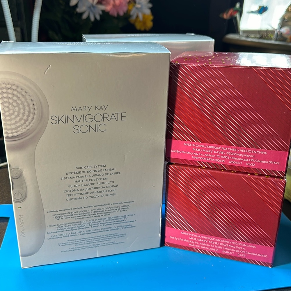 MaryKay 1 Set Only